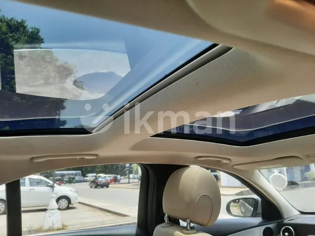 Mercedes-Benz C200 2018 photo 3