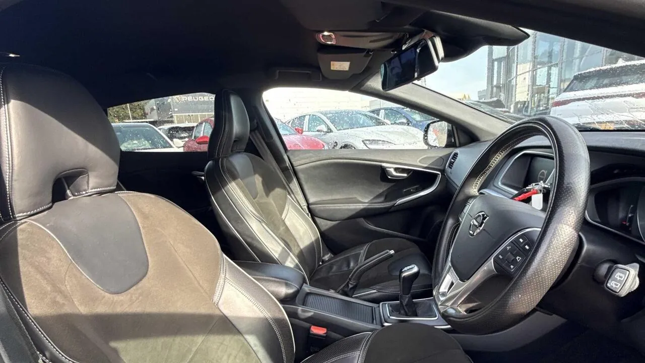 Volvo V40 2018 photo 3