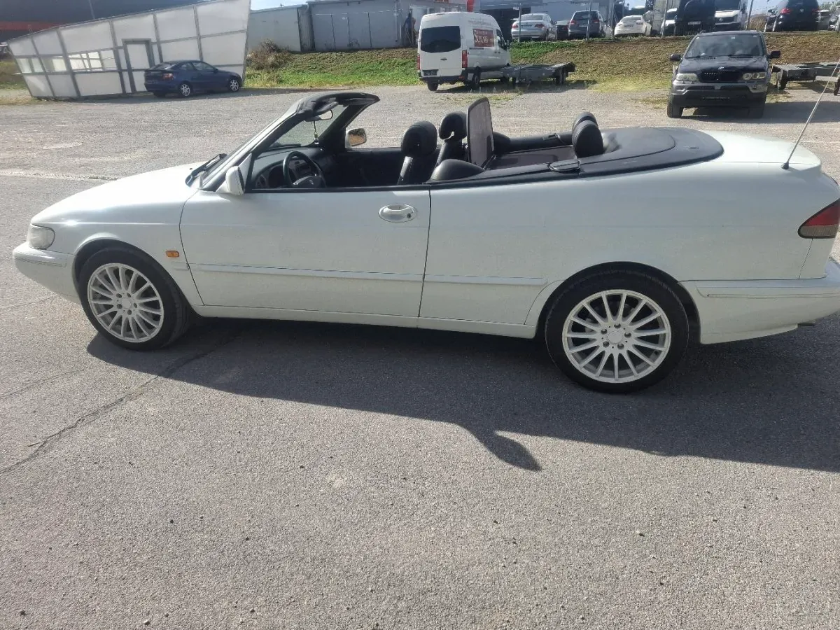 Saab 900 Se 1995 photo 2