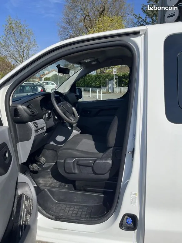 Peugeot Traveller 2016 photo 5