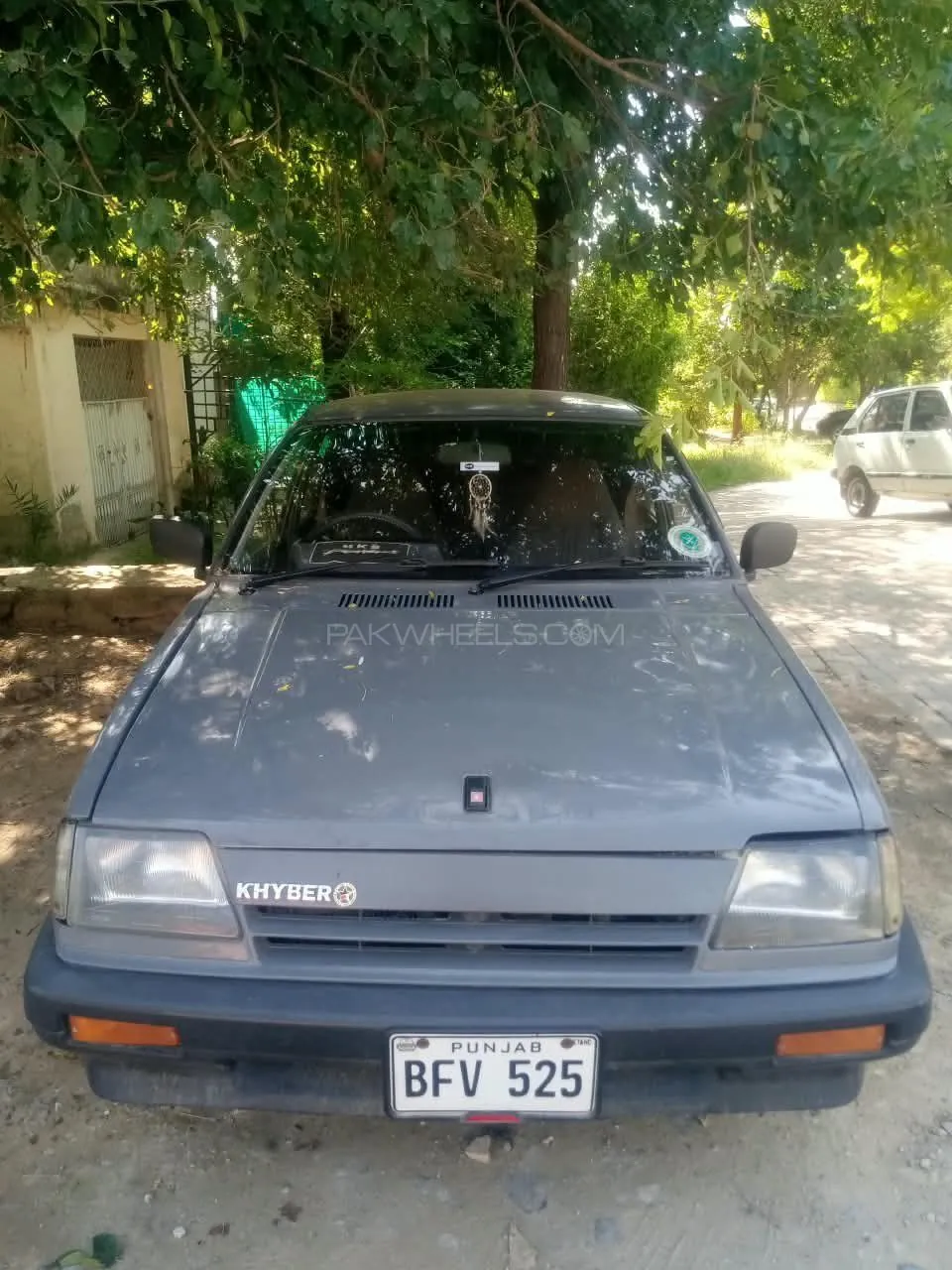 Suzuki Khyber