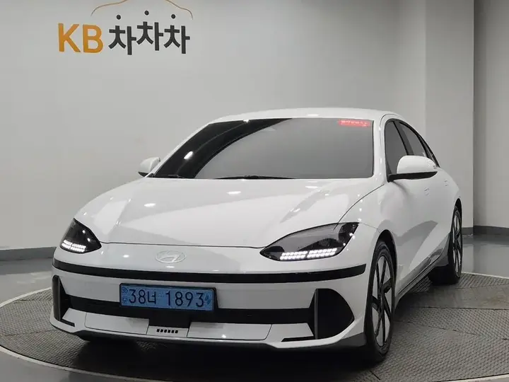 Hyundai Ioniq 6