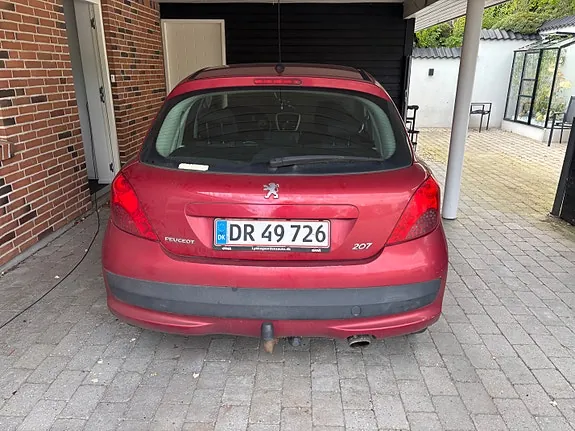 Peugeot 207 2006 photo 3