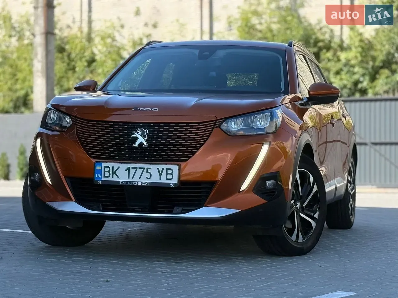 Peugeot E-2008 2020 photo 3