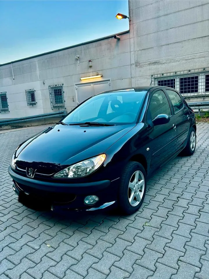 Peugeot 206