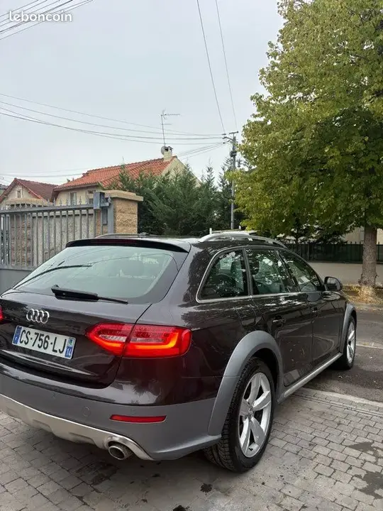 Audi A4 Allroad 2013 photo 2