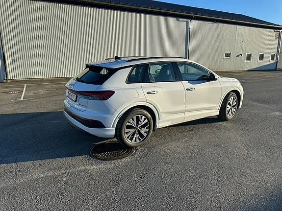 Audi Q4 E-Tron 2022 photo 5