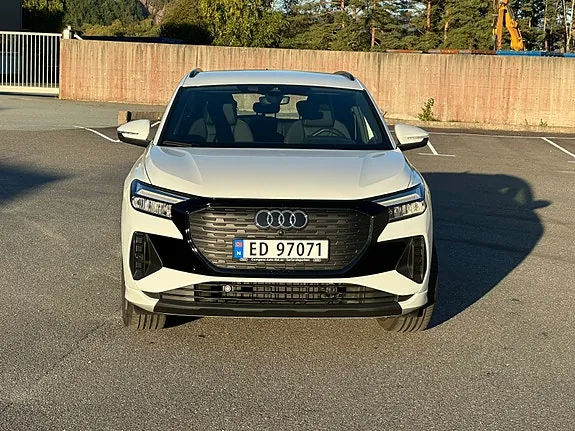 Audi Q4 E-Tron 2022 photo 2