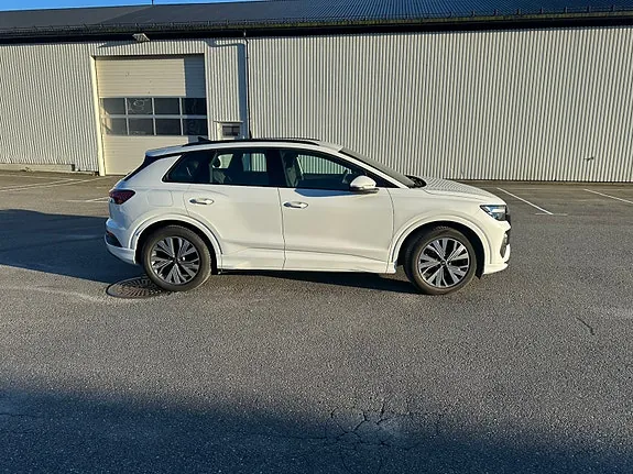 Audi Q4 E-Tron 2022 photo 4