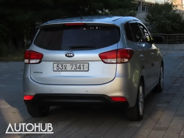 Kia Carnival 2014 photo 3