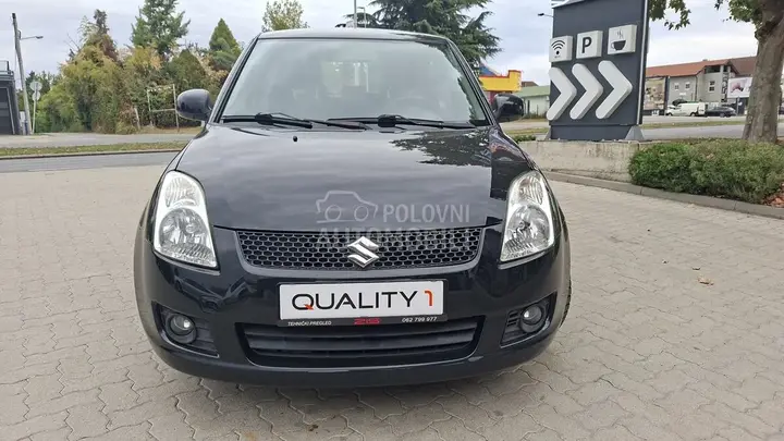 Suzuki Swift 2010 photo 4