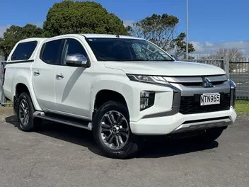 Mitsubishi Triton 2021 photo 4