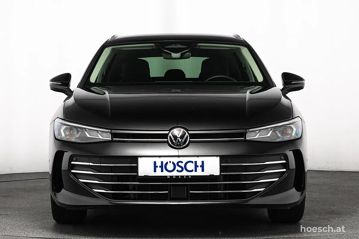 Volkswagen Passat 2025 photo 2