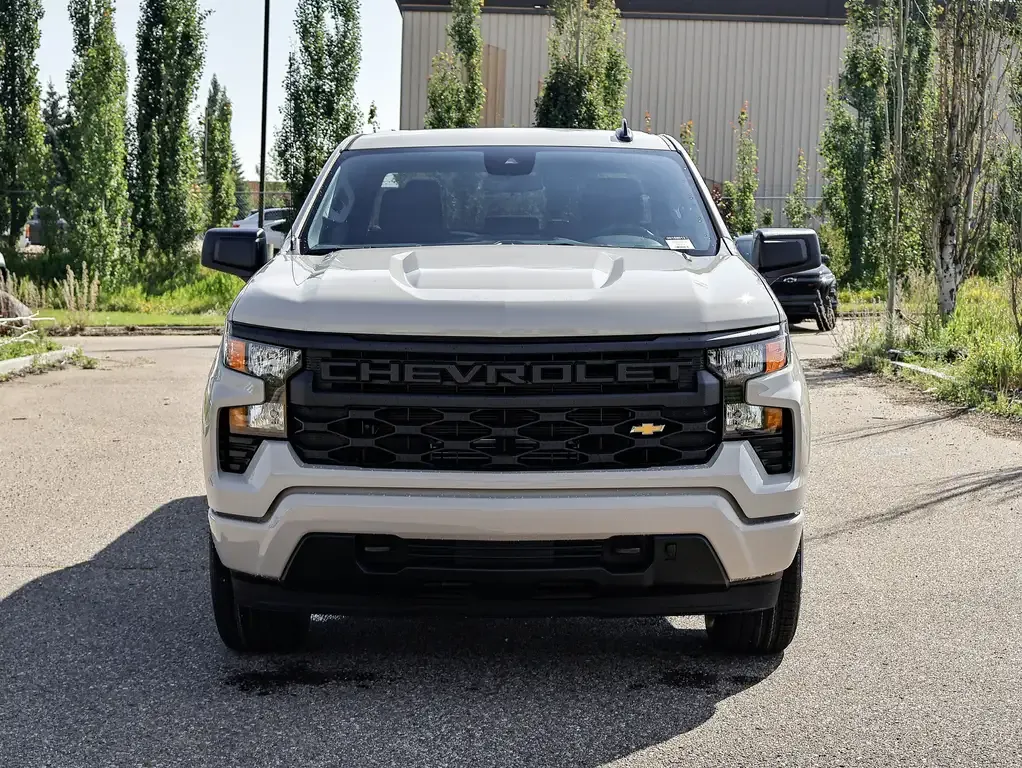 Chevrolet Silverado 1500 2026 photo 3