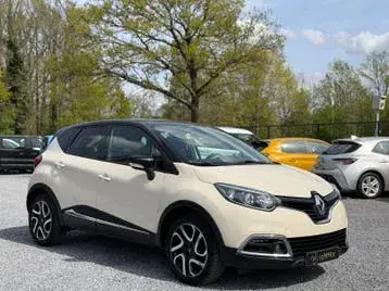 Renault Captur 2015 photo 2