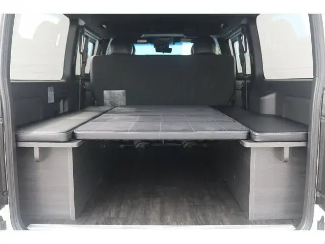 Toyota Hiace 2022 photo 2