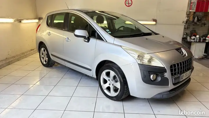 Peugeot 3008 2009 photo 2