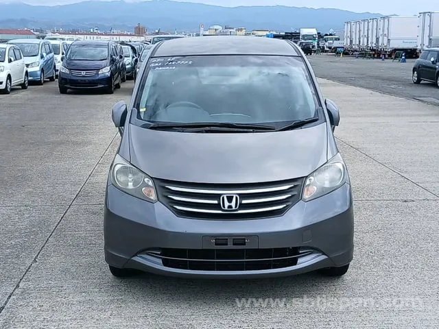 Honda Freed 2011 photo 5