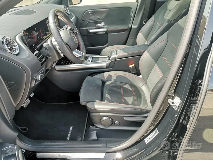 Mercedes-Benz Gla 2024 photo 4