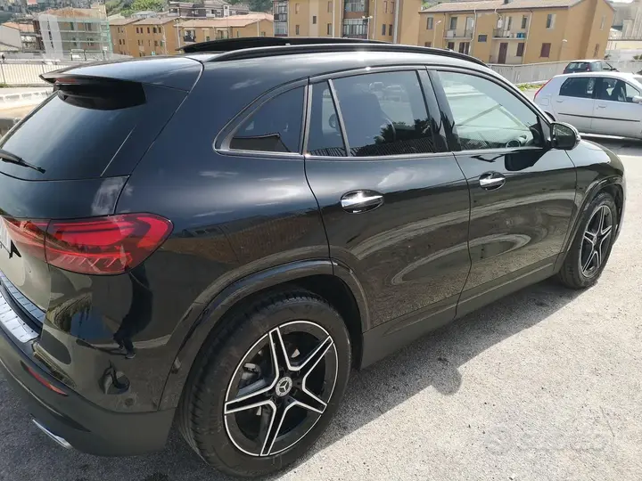 Mercedes-Benz Gla 2024 photo 2