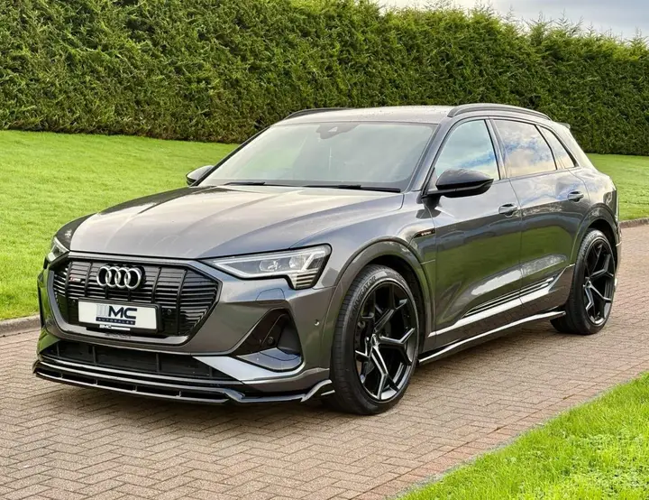 Audi E-Tron 2022 photo 2