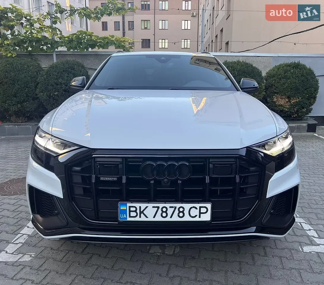 Audi Q8