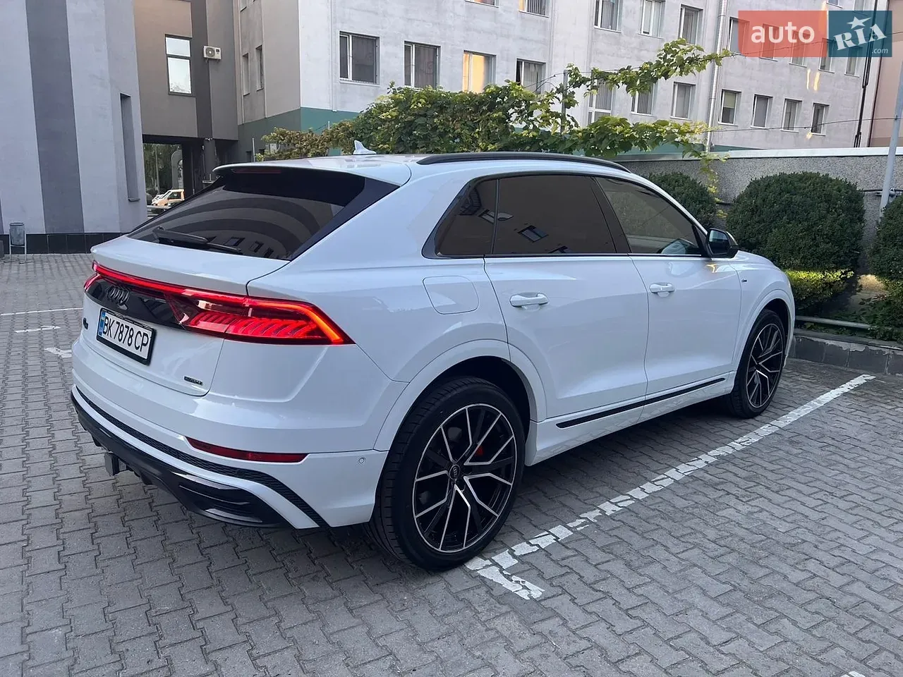 Audi Q8 2019 photo 5