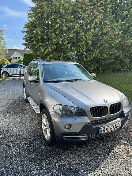 BMW X5 2009 photo 2