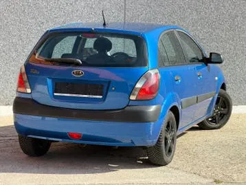 Kia Rio 2009 photo 3