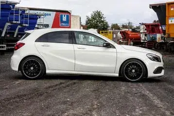 Mercedes-Benz A-Class 2016 photo 2
