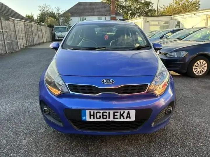 Kia Rio 2011 photo 2
