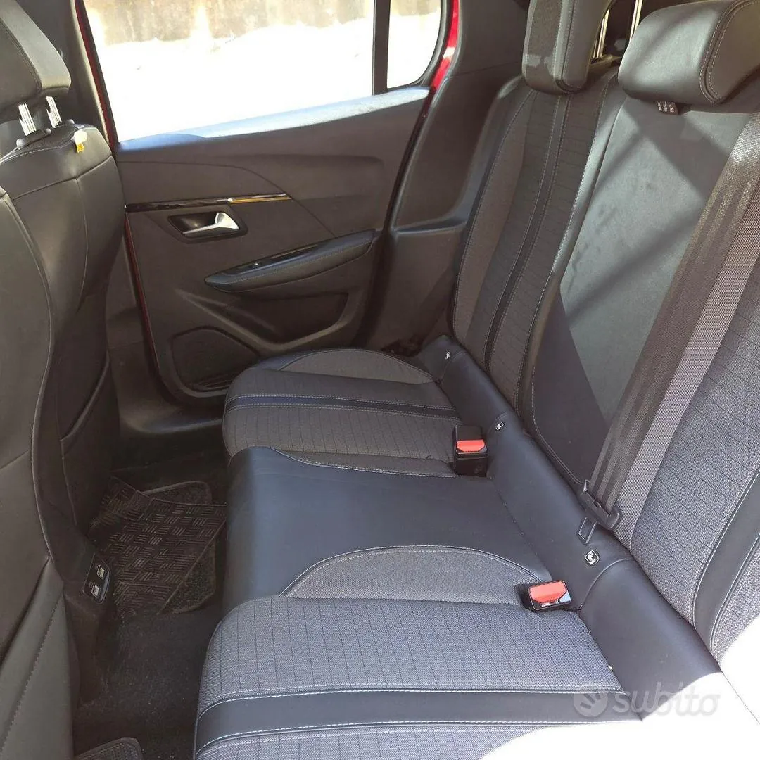 Peugeot 208 2020 photo 4
