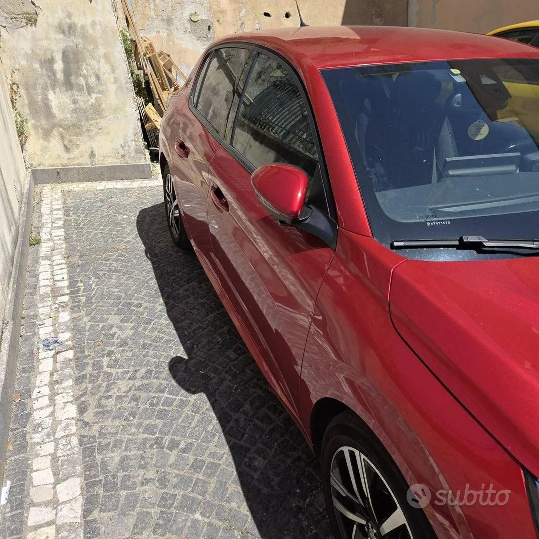 Peugeot 208 2020 photo 3