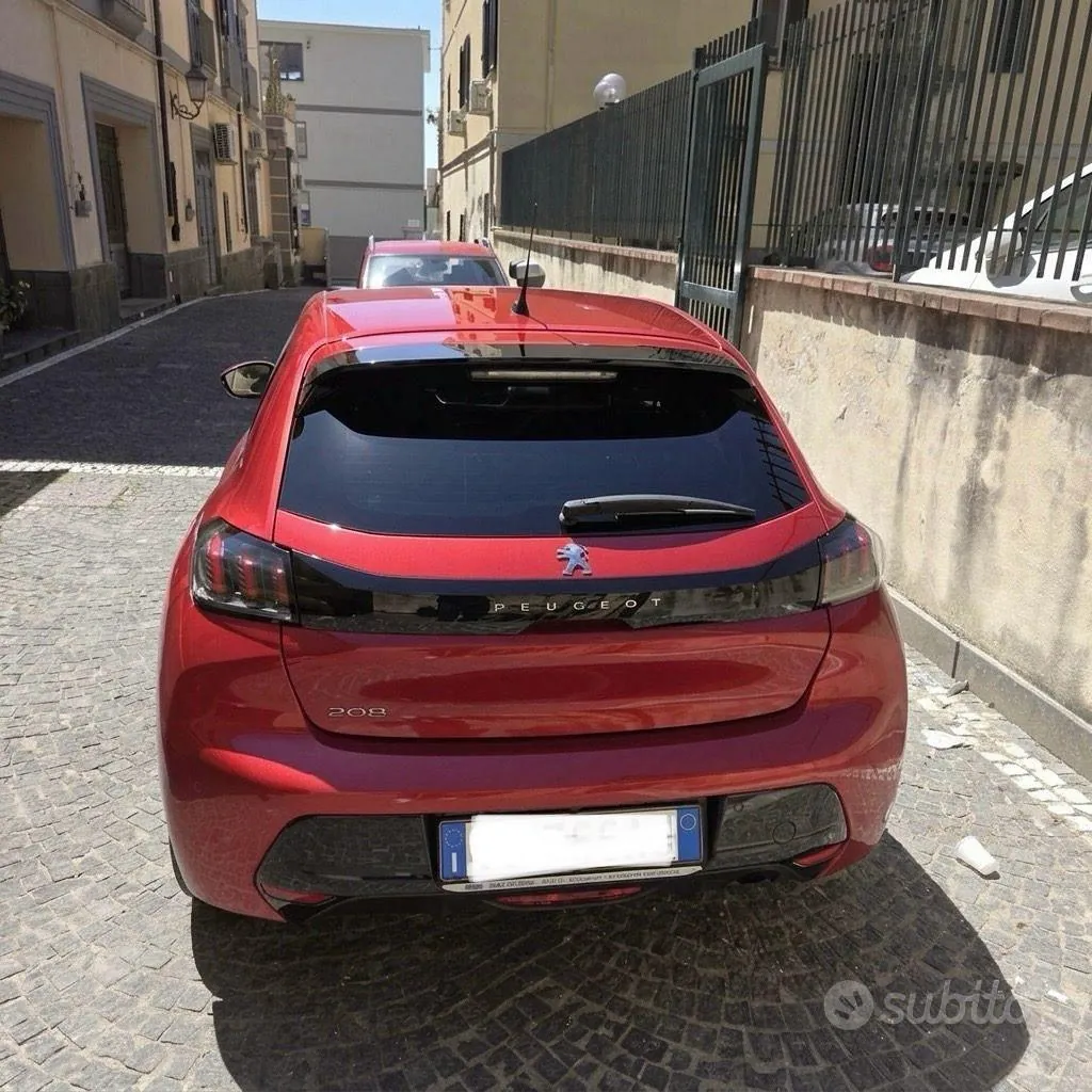 Peugeot 208 2020 photo 2