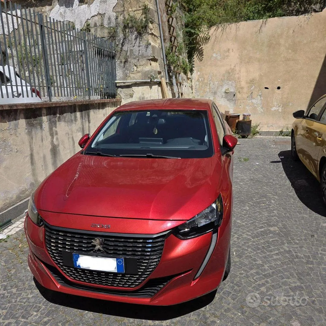 Peugeot 208