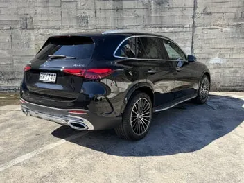 Mercedes-Benz Glc 300 2026 photo 4