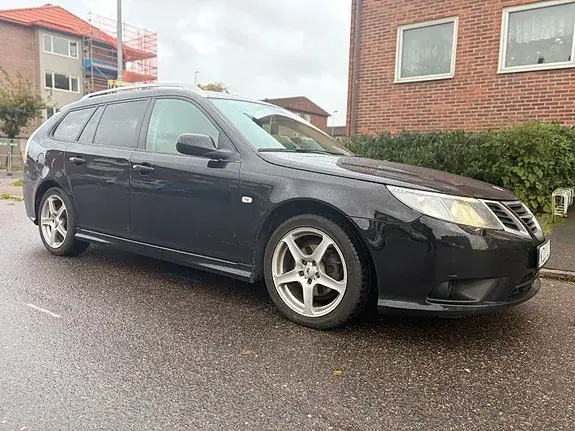 Saab 9-3 2011 photo 3