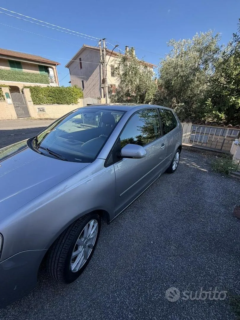 Volkswagen Polo 2007 photo 2