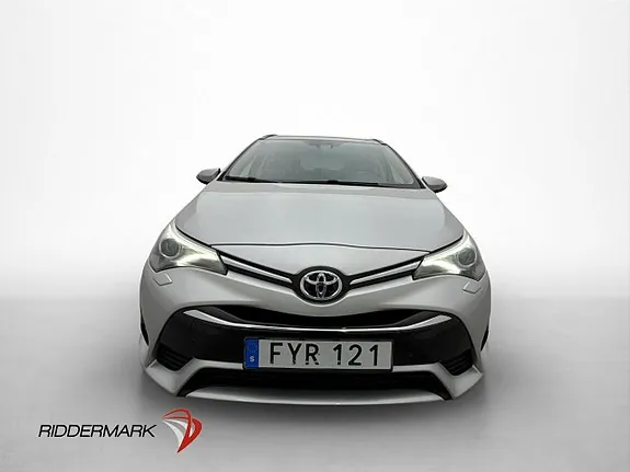 Toyota Avensis 2016 photo 2