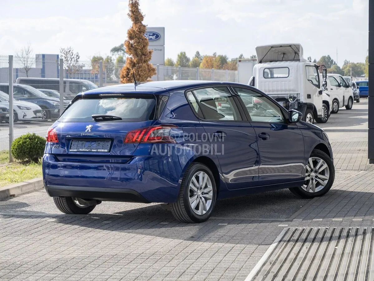 Peugeot 308 2019 photo 3