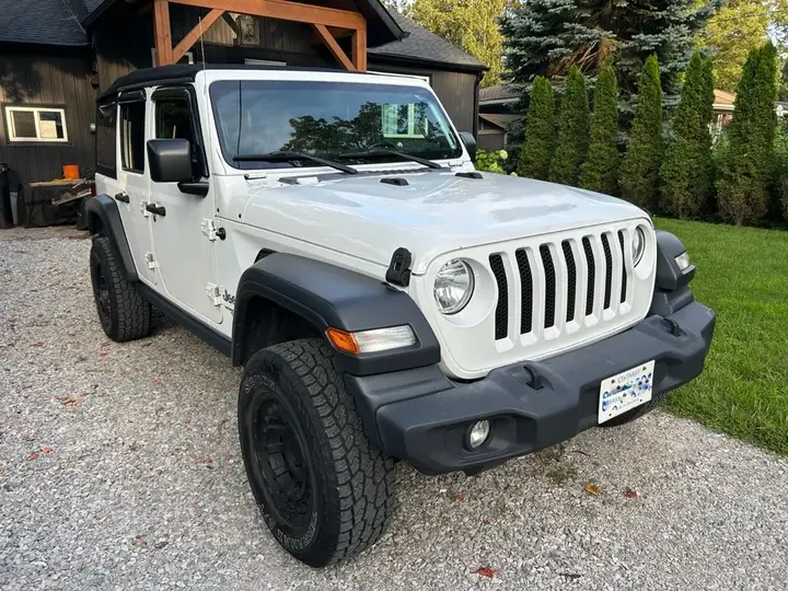 Jeep Wrangler Unlimited 2019 photo 3