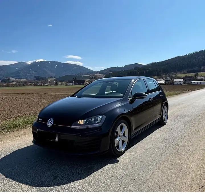 Volkswagen Golf 2016 photo 2
