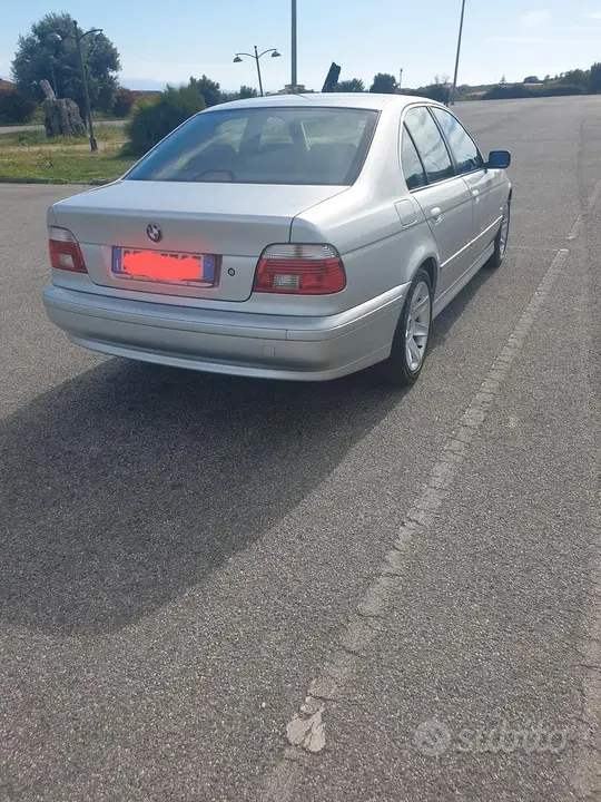 BMW 5 Series 2002 photo 2
