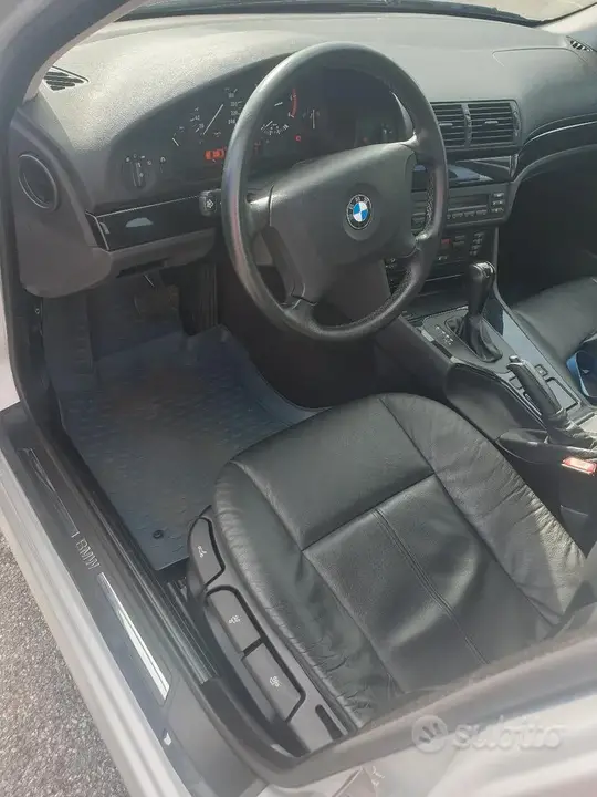 BMW 5 Series 2002 photo 3