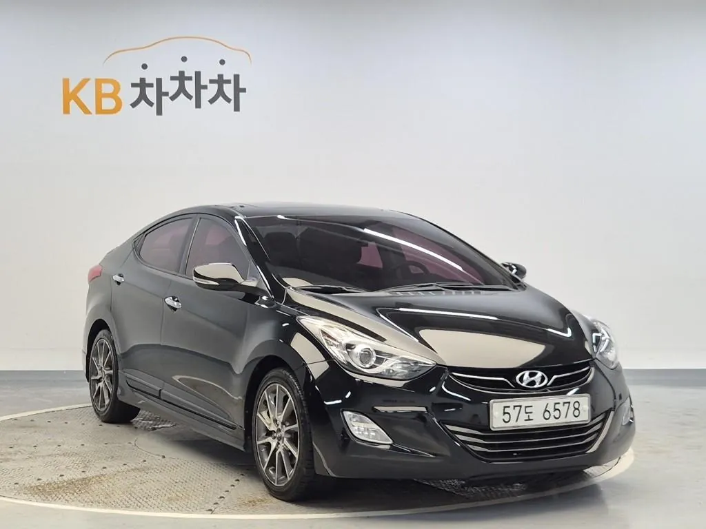 Hyundai Avante 2011 photo 4