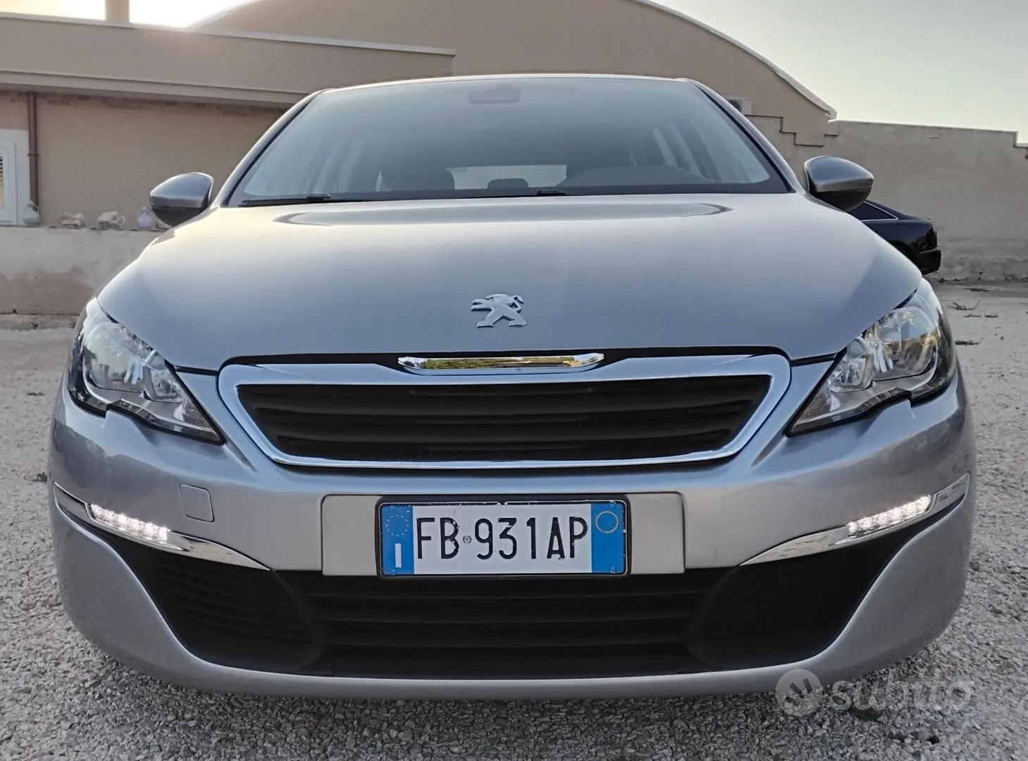 Peugeot 308 2015 photo 3