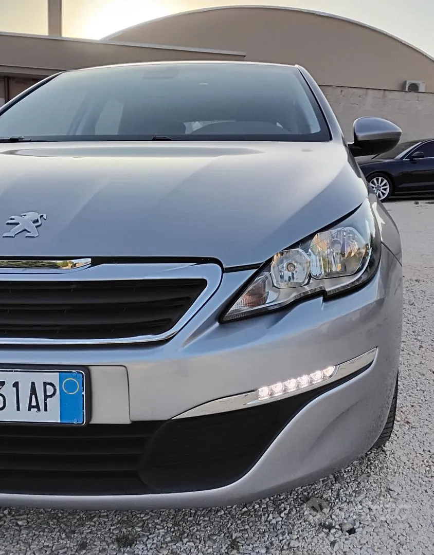Peugeot 308 2015 photo 4