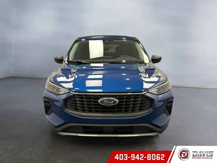 Ford Escape 2023 photo 2