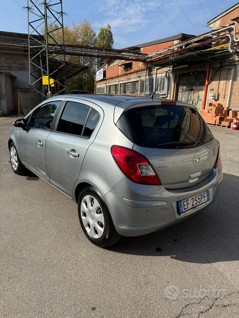 Opel Corsa 2010 photo 4