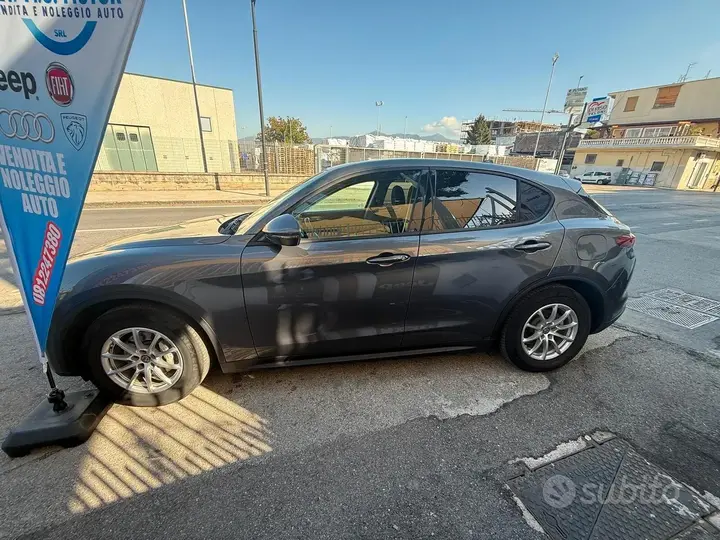 Alfa Romeo Stelvio 2020 photo 2